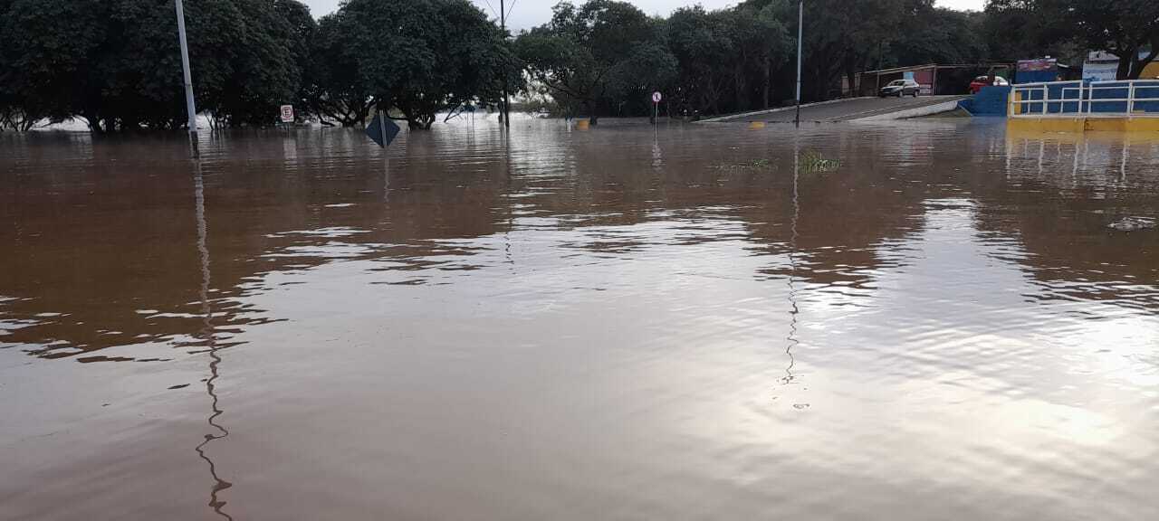 Sobe para 221 número de municípios afetados pela chuva Rádio Guaíba