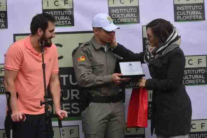 Policiais