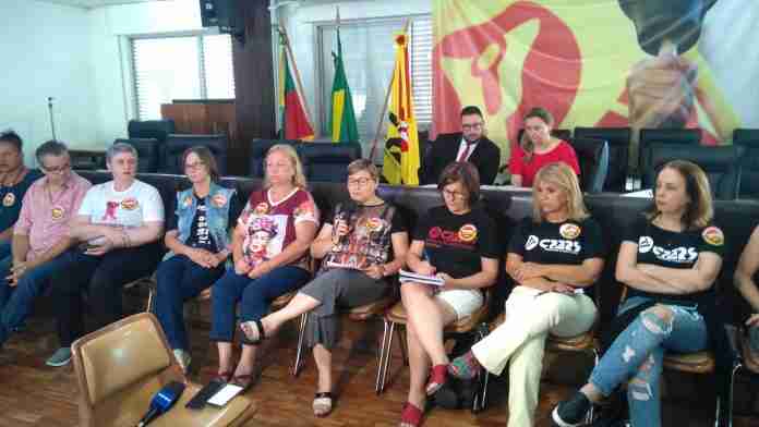 Presidente do CPERS e comando de greve explicaram posicionamento da categoria diante das mudanças anunciadas pelo governo | Foto: Gustavo Chagas/Rádio Guaíba