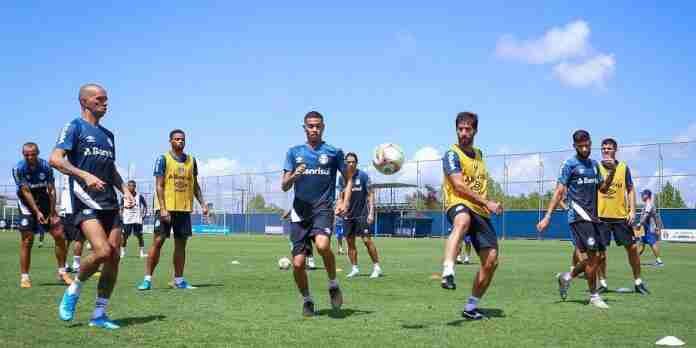 Atividade da manhã de domingo foi a primeira do grupo principal do Grêmio com bola na temporada 2020 | Foto: Lucas Uebel/Grêmio