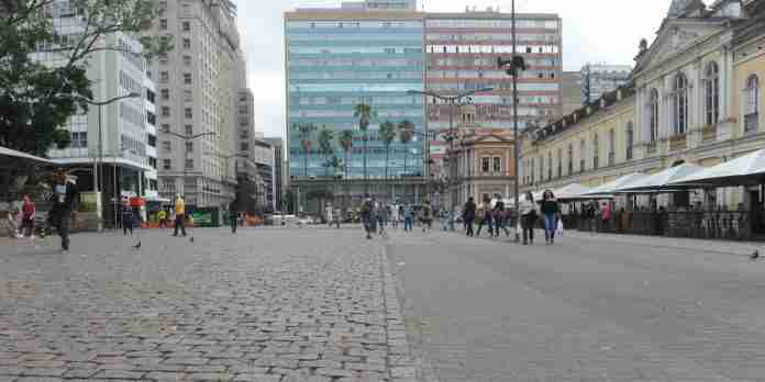 Plano de retomada é negociado entre a Prefeitura e as empresas | Foto: Alina Souza/CP