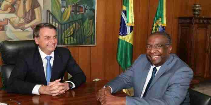 Decotelli foi indicado por Bolsonaro para dirigir o MEC após saída de Abraham Weintraub | Foto: Reprodução/Facebook