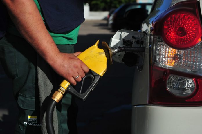 #Brasil: Petrobras anuncia redução  na venda da gasolina para as distribuidoras