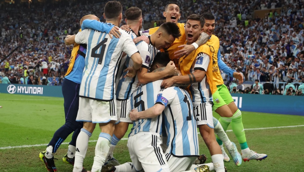 Nos pênaltis, Argentina vence França e conquista Copa do Mundo