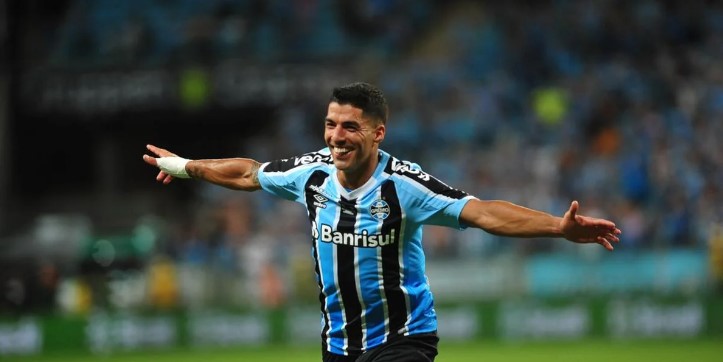 Everton salva o Grêmio e vira maior artilheiro da Arena - Grêmio
