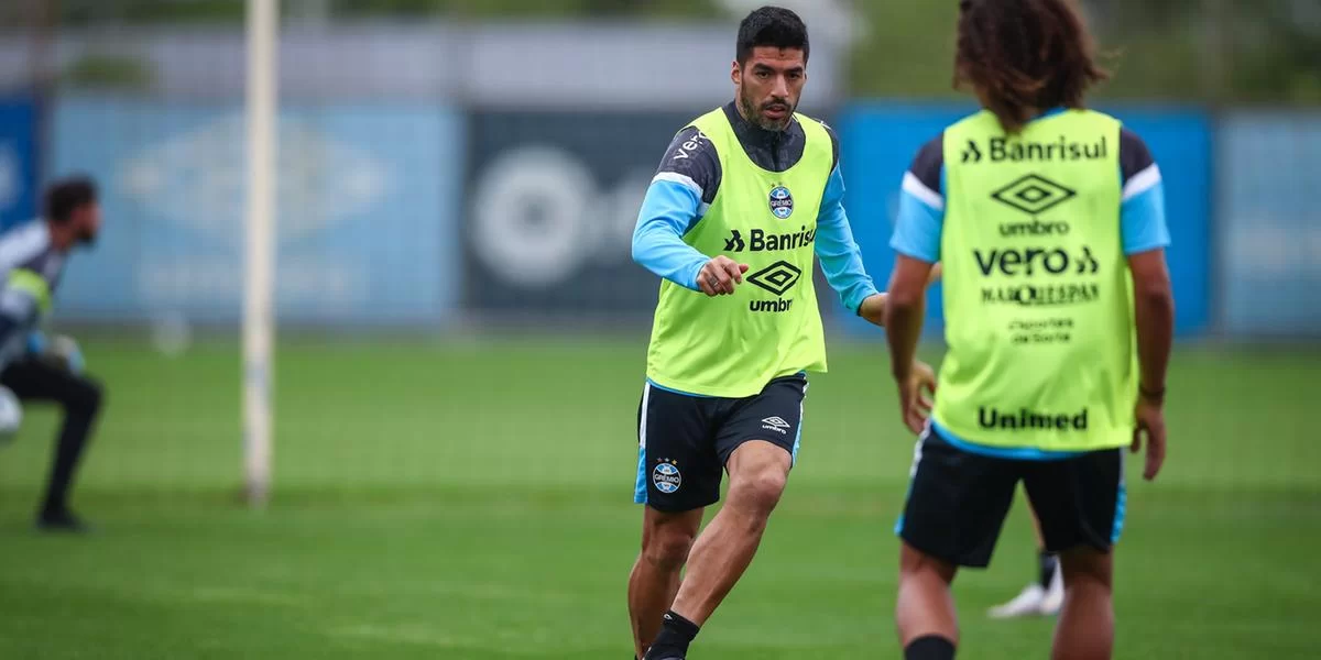 Futebol hoje: lista de reforços do Grêmio, incômodo no Corinthians e mais