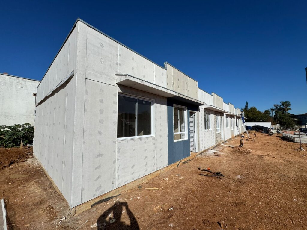 A imagem atual não possui texto alternativo. O nome do arquivo é: Casas-Doadas.jpeg