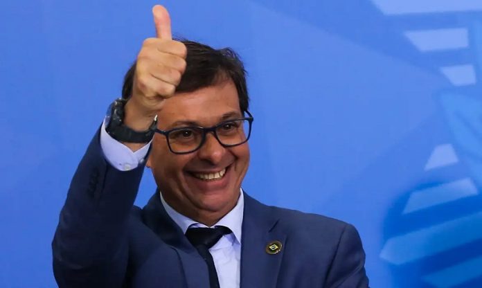 MINISTRO