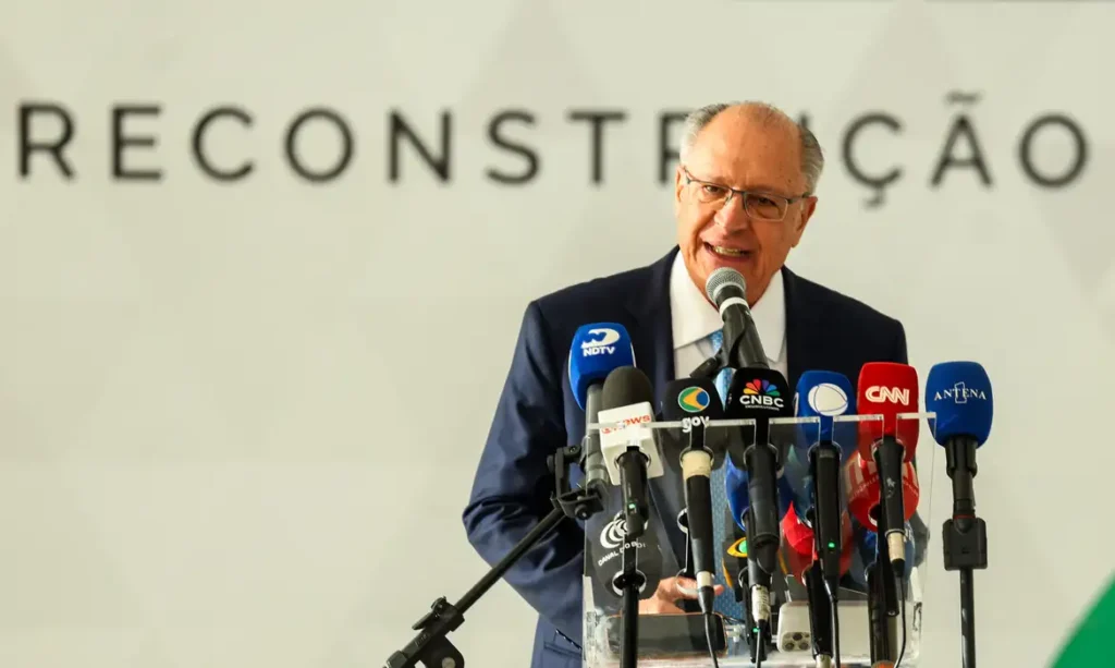 A imagem atual não possui texto alternativo. O nome do arquivo é: Geraldo-Alckmin.webp
