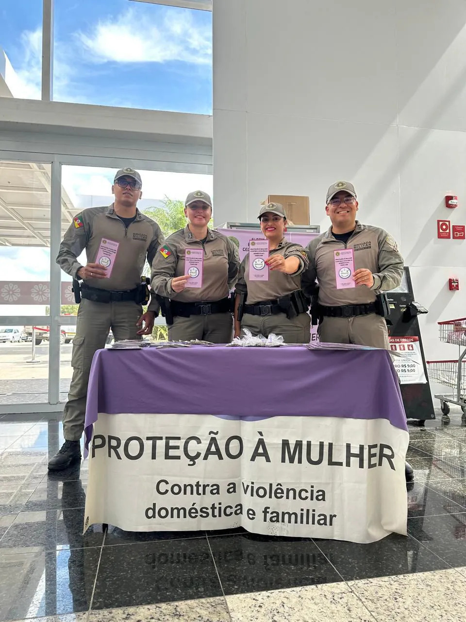 Efetivo do 6º BPM vai inaugurar Loja Rosa Lilás, em Rio Grande. Foto: BM