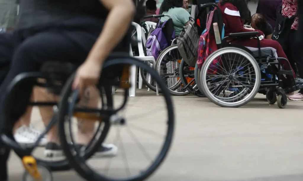 A imagem atual não possui texto alternativo. O nome do arquivo é: PCD.webp