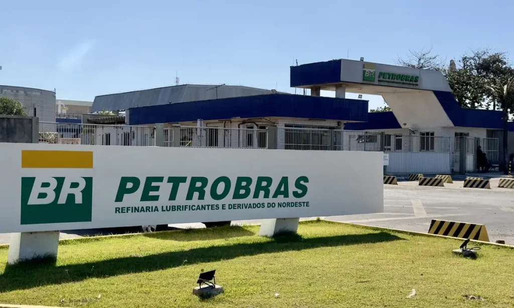 A imagem atual não possui texto alternativo. O nome do arquivo é: Petrobras.webp