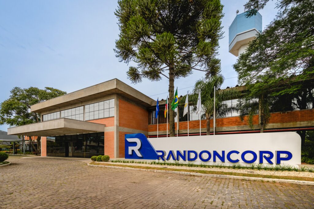 A imagem atual não possui texto alternativo. O nome do arquivo é: Randoncorp_crAlex_Battistel.jpg