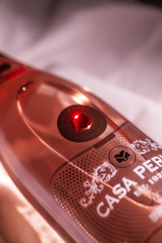 A imagem atual não possui texto alternativo. O nome do arquivo é: Casa-Perini-Rubi-Brut-Rose-Credito-CorteFood-3-scaled.jpg