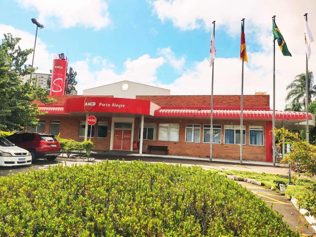 A imagem atual não possui texto alternativo. O nome do arquivo é: Fachada_AACD_POA.jpg