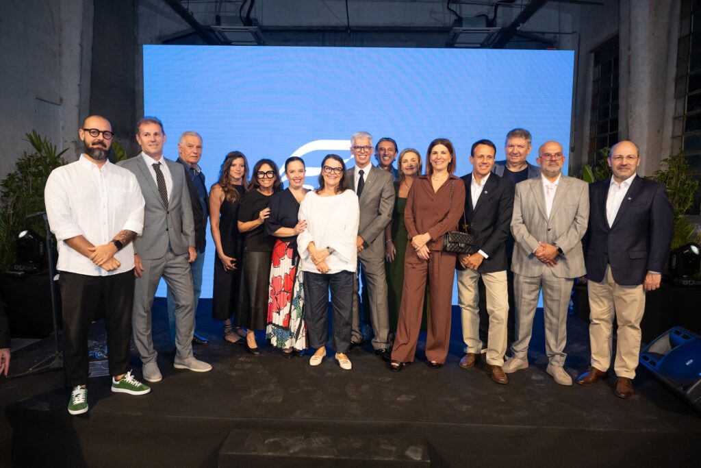 A imagem atual não possui texto alternativo. O nome do arquivo é: NOVA-DIRETORIA-Credito-Andrea-Graiz.jpg