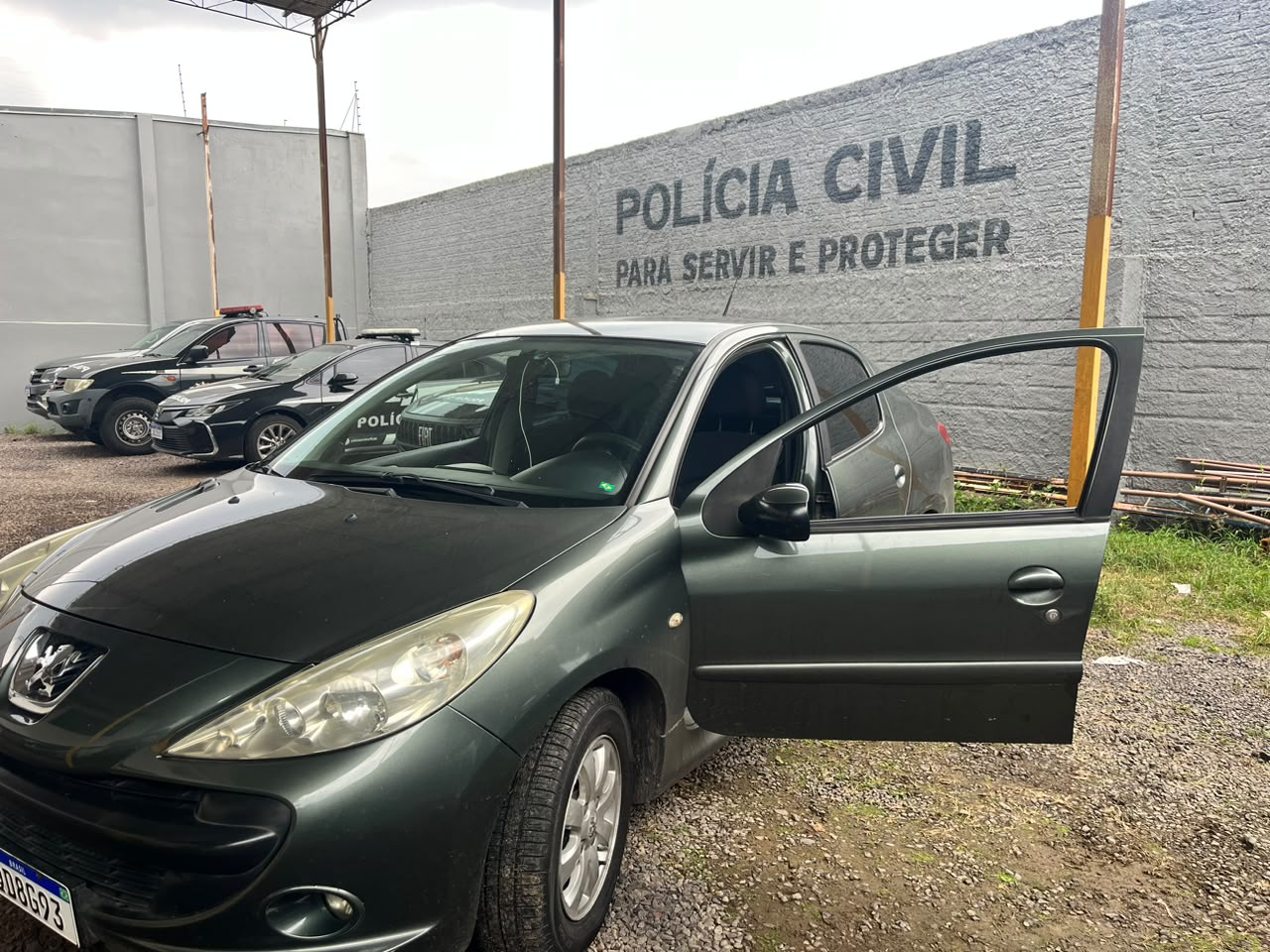 Polícia Civil apreende carro de suspeito de tentativa de sequestro em Canoas - Foto: PCRS