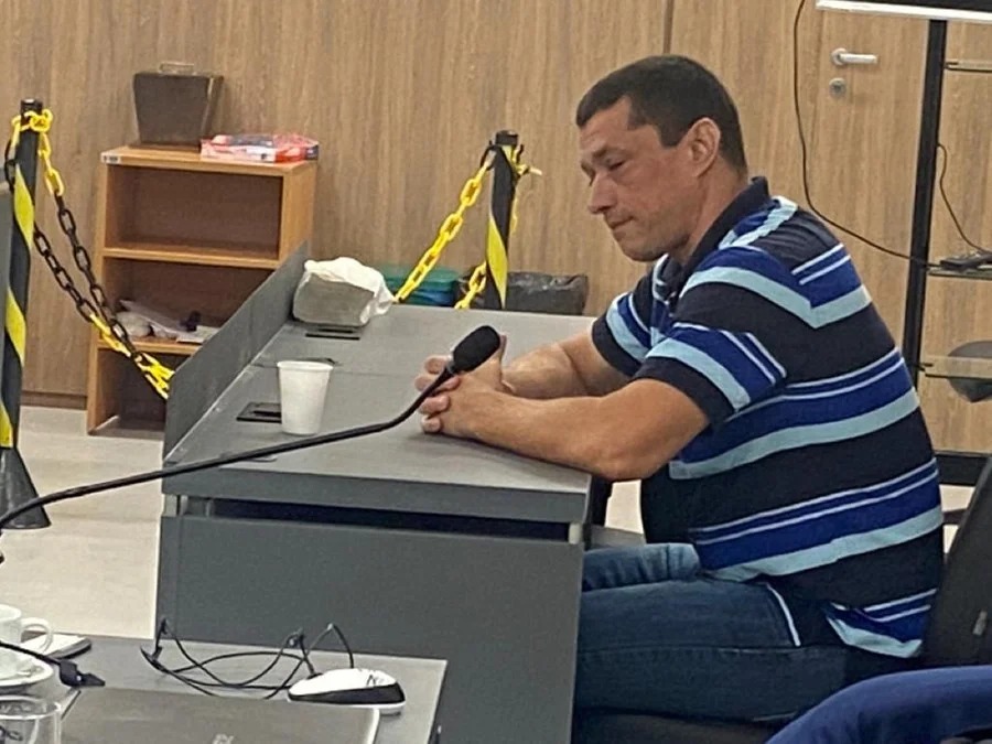 Imagem de Minhoca no primeiro júri do caso, em 2023 - Foto: Marcel Horowitz / Rádio Guaíba