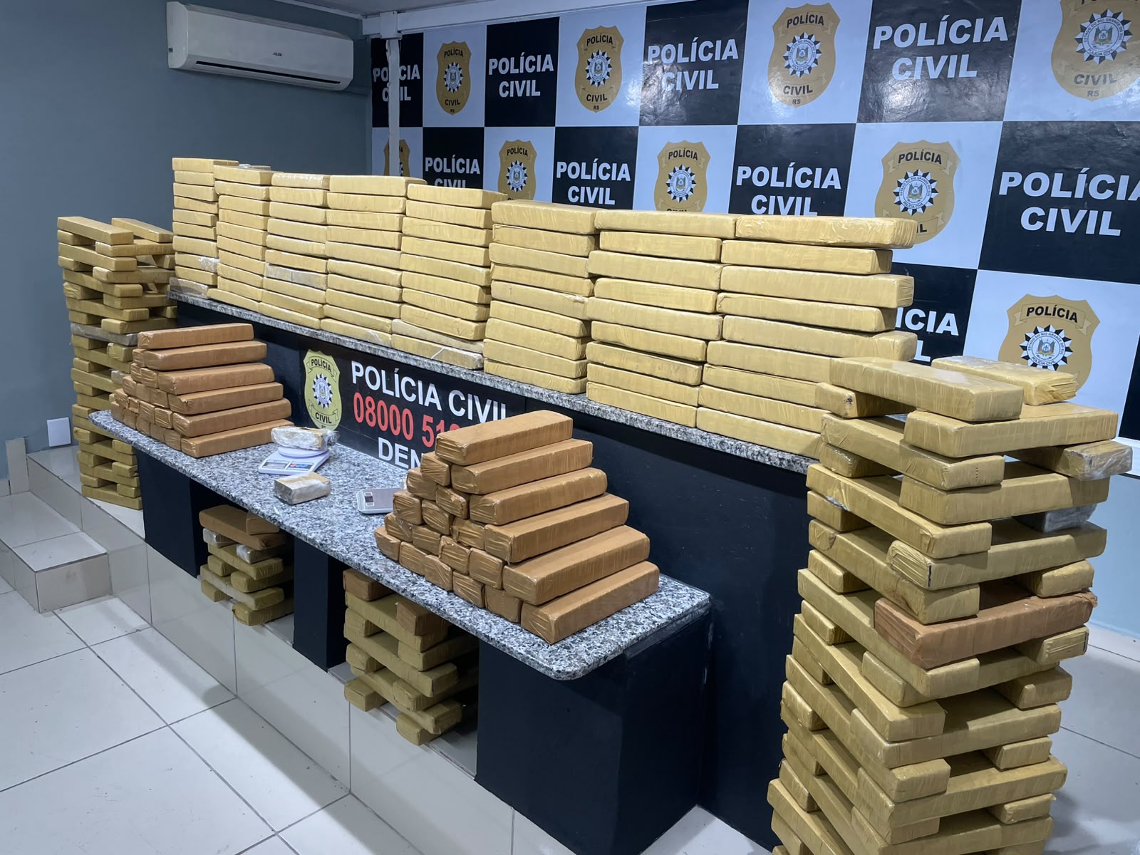 Agentes da 3ª DIN apreendem 170 quilos de maconha em Gravataí - Foto: PCRS