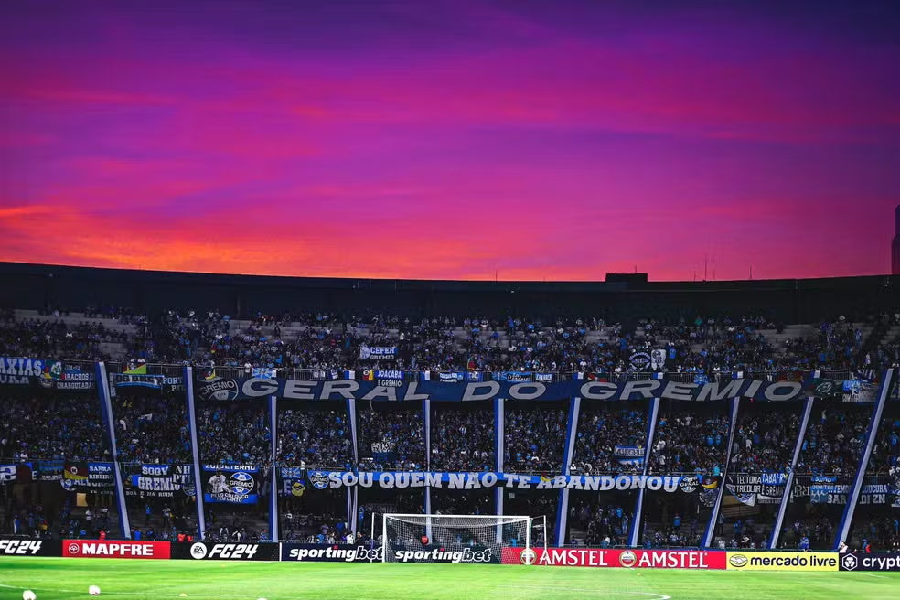Torcida do Grêmio no Couto Pereira. (Foto: Lucas Uebel/Grêmio FBPA)