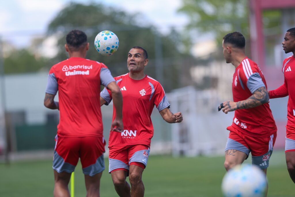 Mercado em treinamento do Inter. (Foto: Ricardo Duarte/SC Internacional).