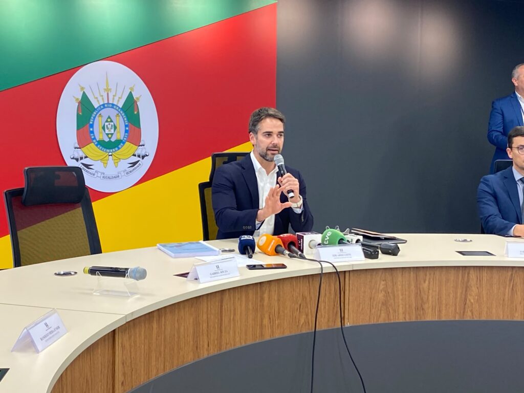 Eduardo Leite prepara transição de governo a Luciano Zucco - Foto: Marcel Horowitz / Rádio Guaíba